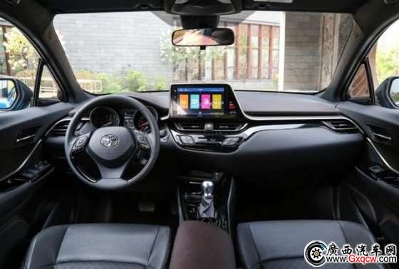 奕澤車型 內(nèi)飾圖