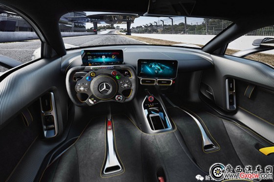 GT2 RSӛ÷ِ˹-AMG ONEɼ~a(chn)܇